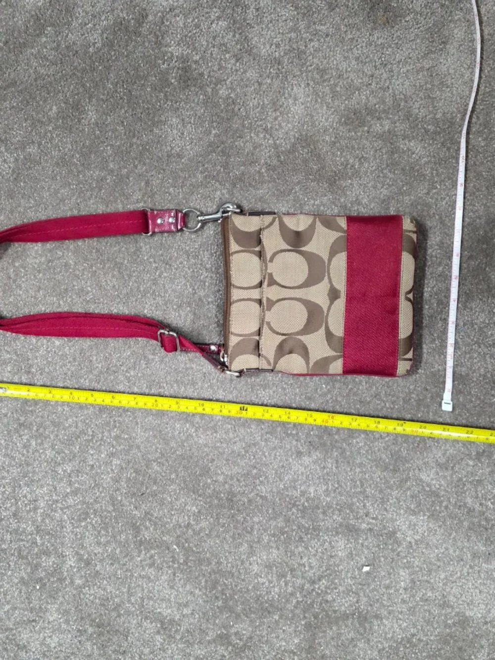 Coach Signature Swingpack Crossbody Bag Khaki & Red Adjustable Strap - Picture 3 of 11